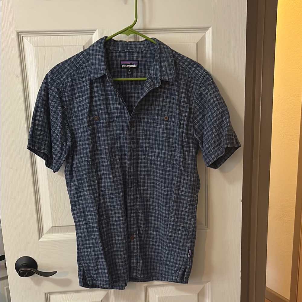 Patagonia Men's Blue Plaid Shirt
